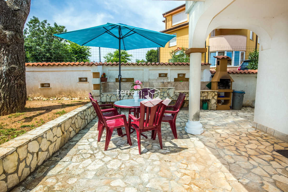 Istria, Lisignano, casa moderna con vista mare