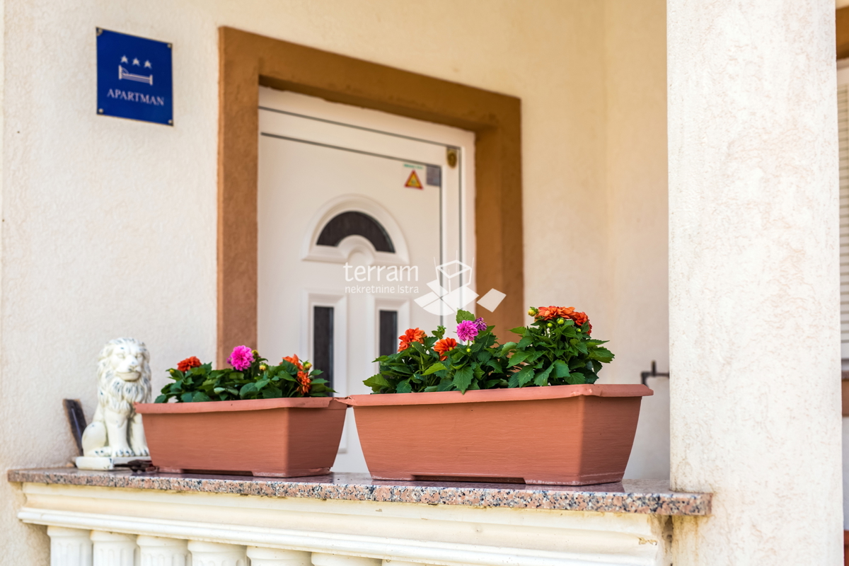 Istria, Lisignano, casa moderna con vista mare