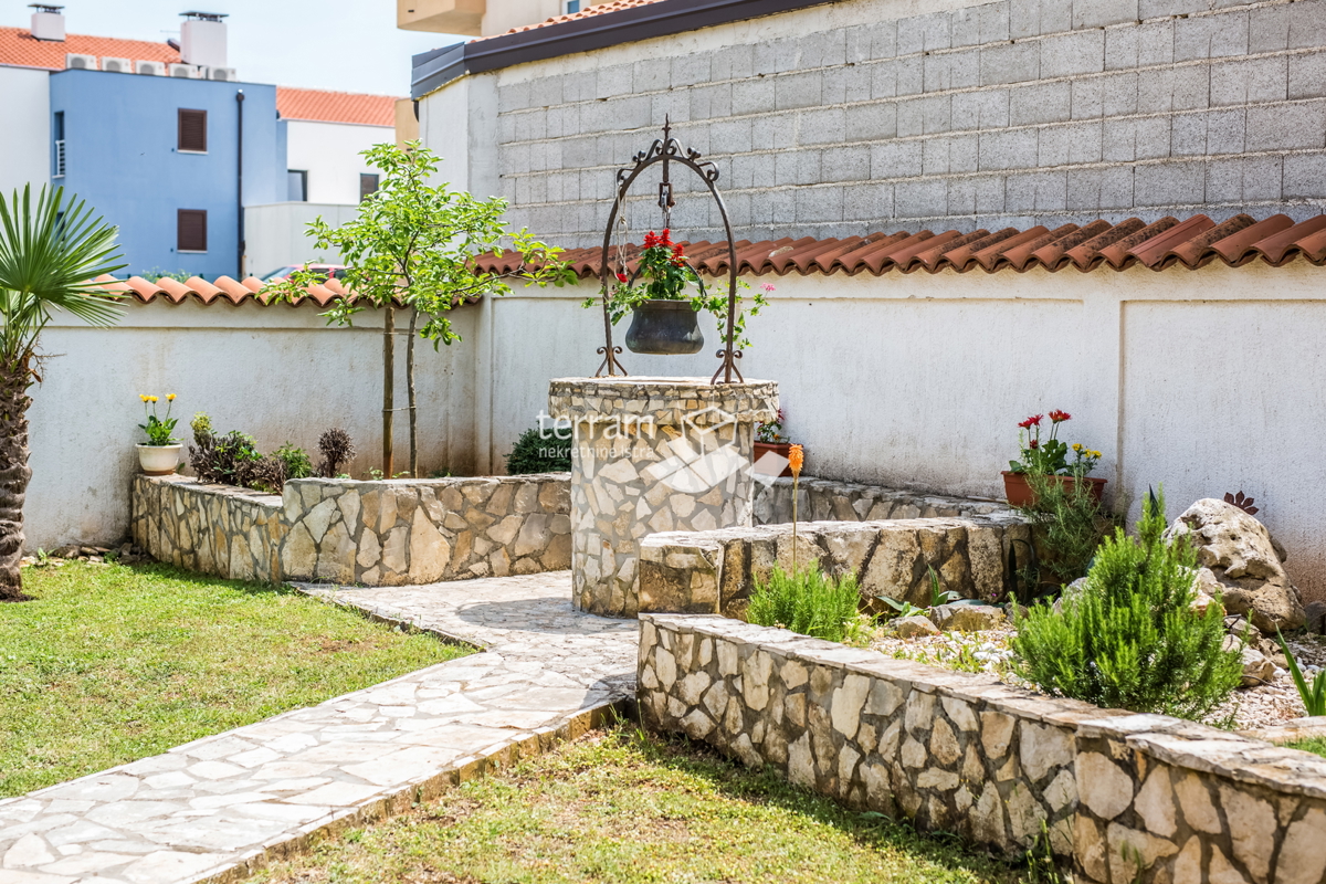 Istria, Lisignano, casa moderna con vista mare