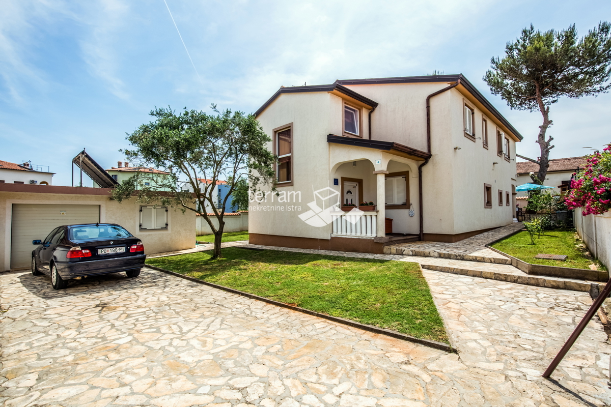 Istria, Lisignano, casa moderna con vista mare