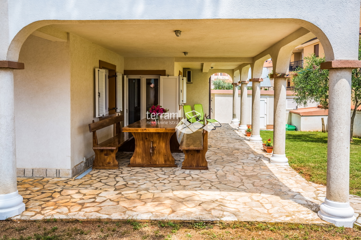 Istria, Lisignano, casa moderna con vista mare