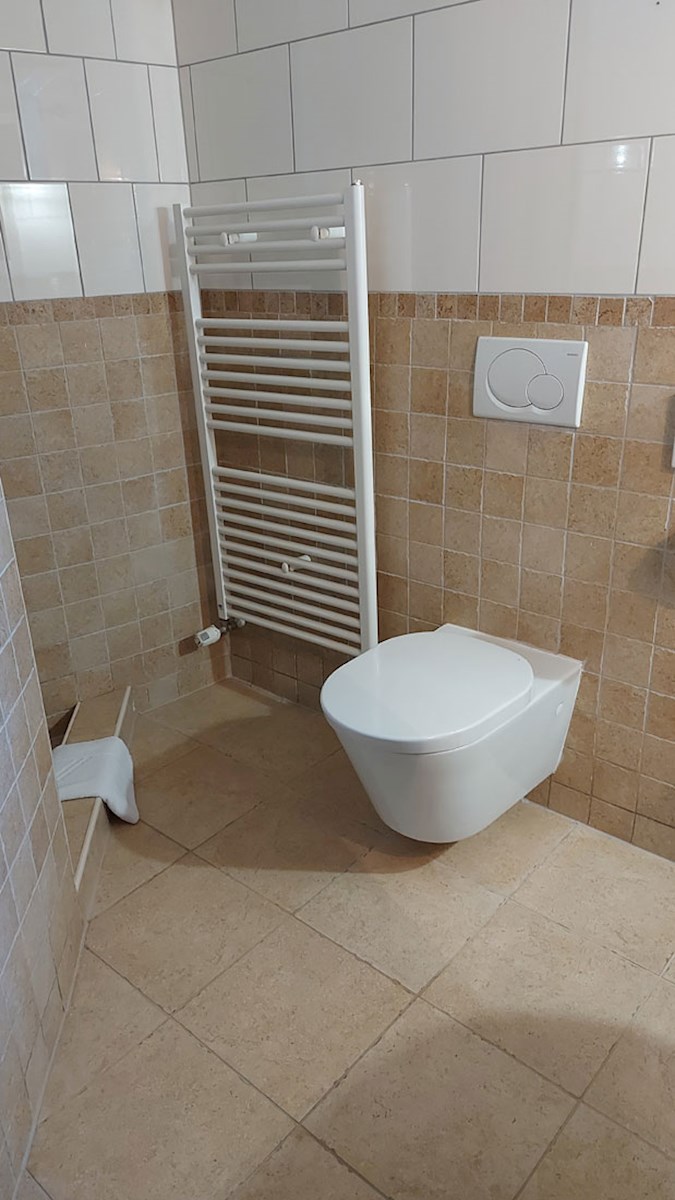 KOP-755, Villa in Pietra con Piscina nei Dintorni di Poreč