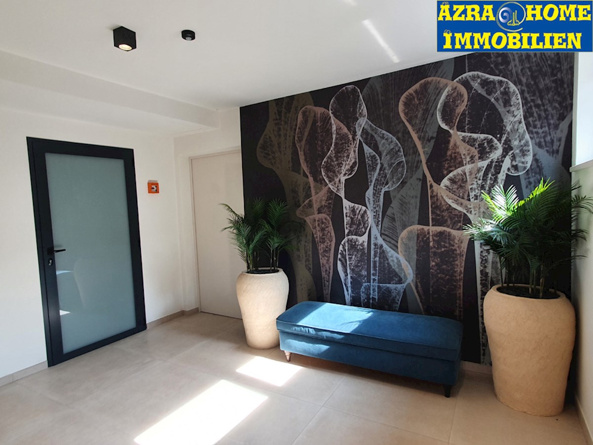 NSOP - 230, POREČ, PENTHOUSE, 236 m2 di Lusso Vicino al Centro Città e al Mare