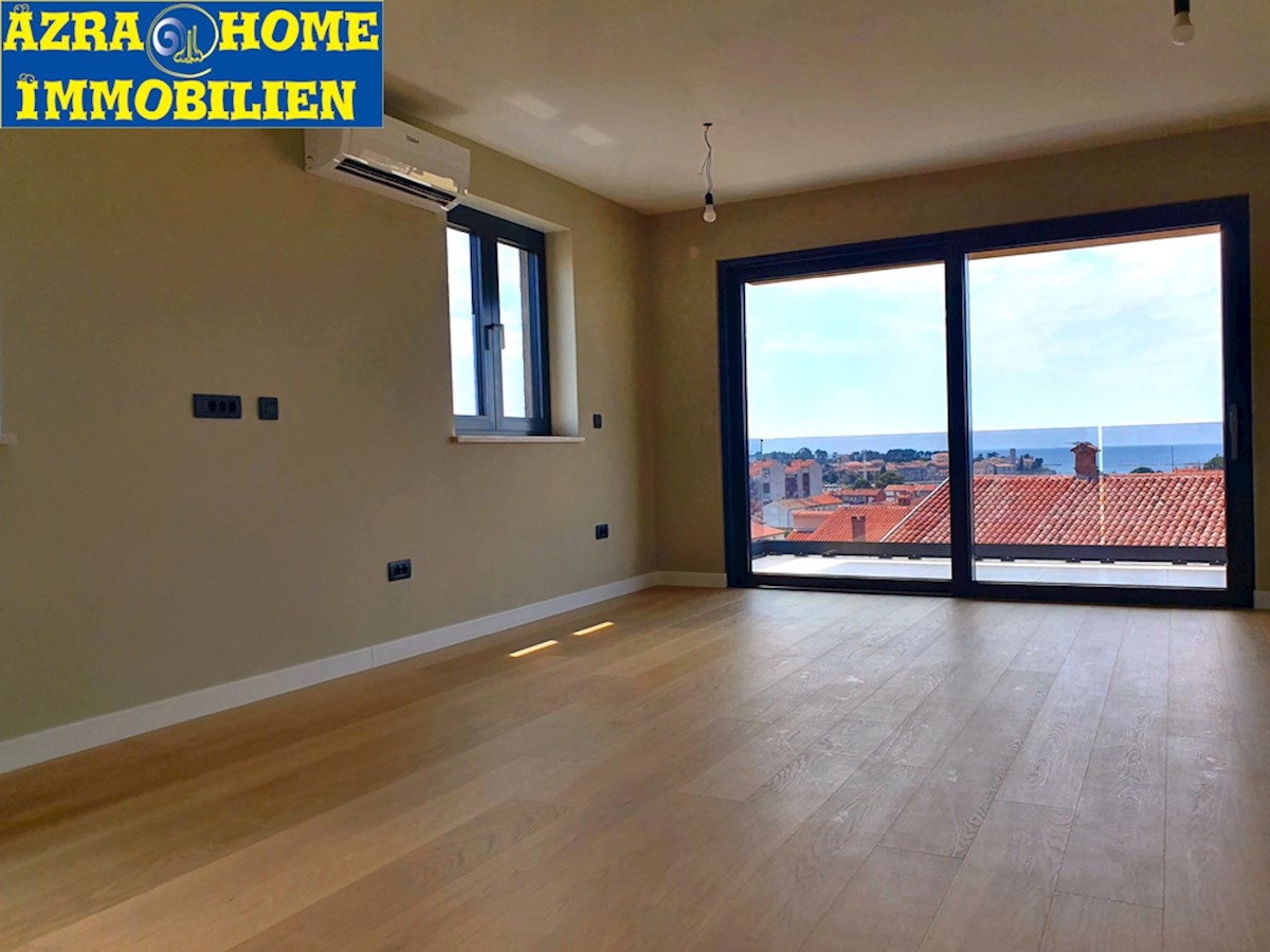 NSOP - 230, POREČ, PENTHOUSE, 236 m2 di Lusso Vicino al Centro Città e al Mare