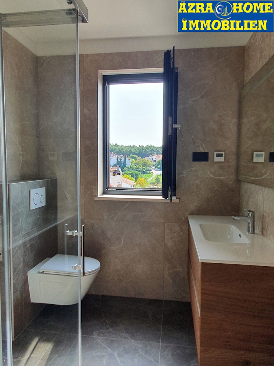 NSOP - 230, POREČ, PENTHOUSE, 236 m2 di Lusso Vicino al Centro Città e al Mare