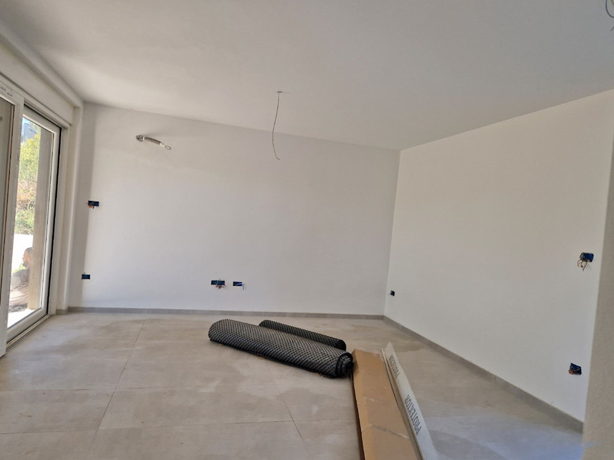 NSOP-237-1, Appartamenti di nuova costruzione, a 2 km dal mare