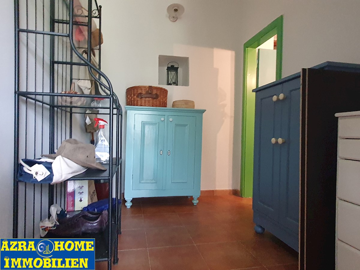 KO-120, Buzet – Dintorni, casa in pietra istriana ristrutturata e ben conservata di 150 m² con cortile di 807 m²