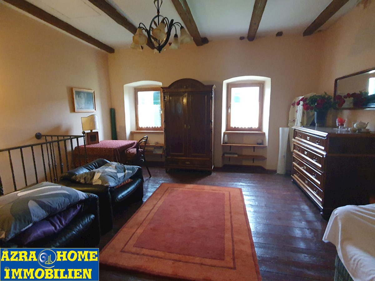 KO-120, Buzet – Dintorni, casa in pietra istriana ristrutturata e ben conservata di 150 m² con cortile di 807 m²