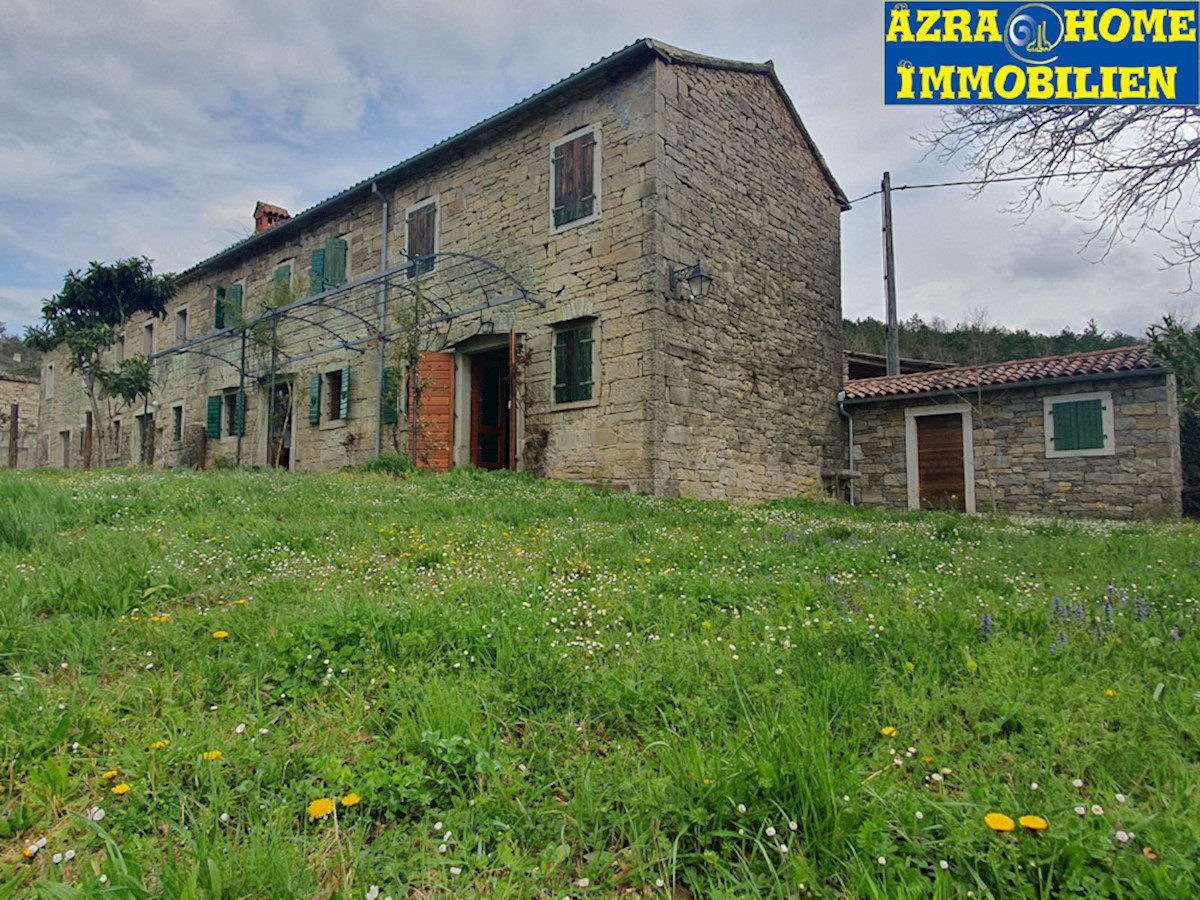 KO-120, Buzet – Dintorni, casa in pietra istriana ristrutturata e ben conservata di 150 m² con cortile di 807 m²