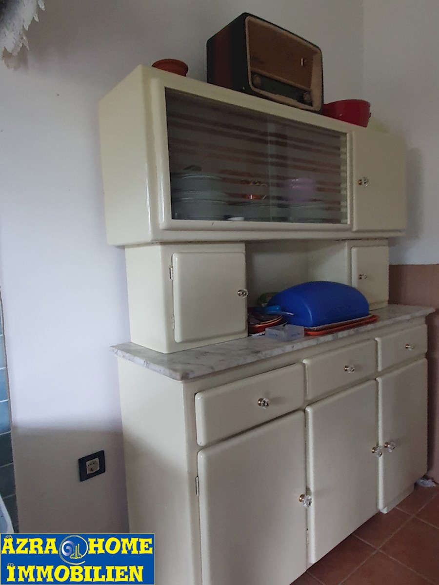 KO-120, Buzet – Dintorni, casa in pietra istriana ristrutturata e ben conservata di 150 m² con cortile di 807 m²