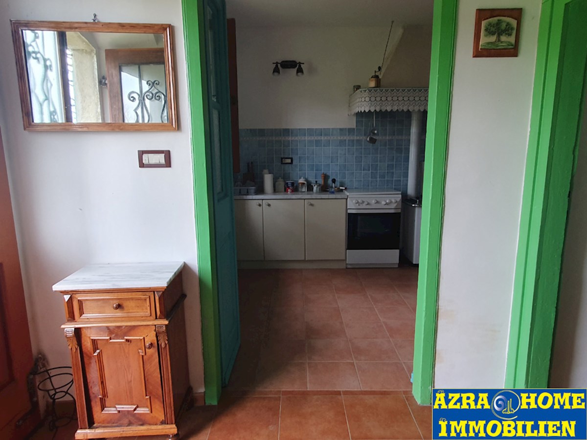 KO-120, Buzet – Dintorni, casa in pietra istriana ristrutturata e ben conservata di 150 m² con cortile di 807 m²