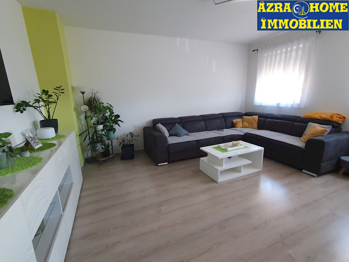 SO-366, VARVARI, 3 km da Parenzo, appartamento con 2 camere da letto al 2° piano