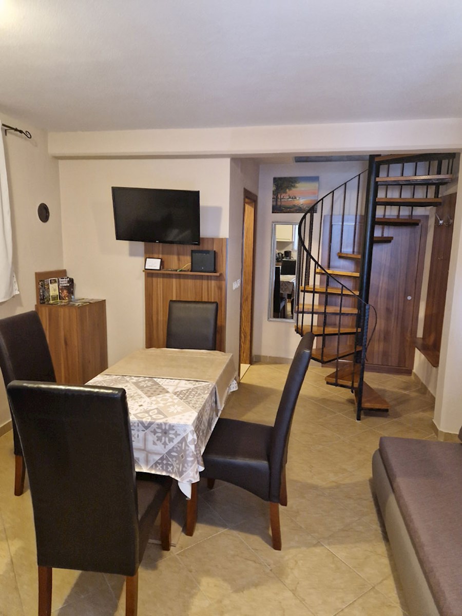 Vendita, Tar – Due case con tre appartamenti separati, a 3 km dal mare, KOP-778