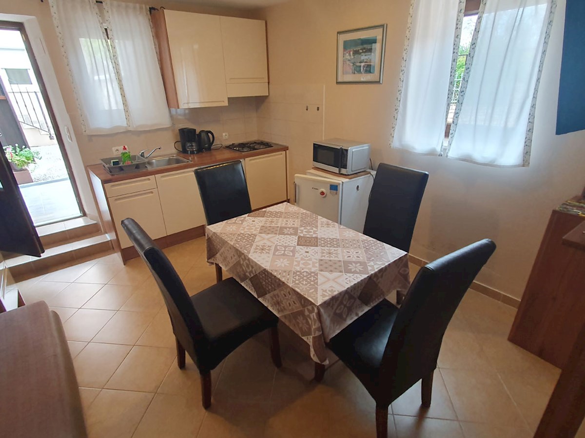 Vendita, Tar – Due case con tre appartamenti separati, a 3 km dal mare, KOP-778