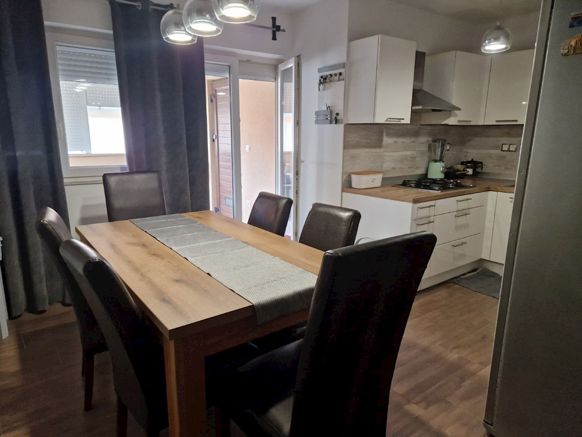 Vendita, Tar – Due case con tre appartamenti separati, a 3 km dal mare, KOP-778