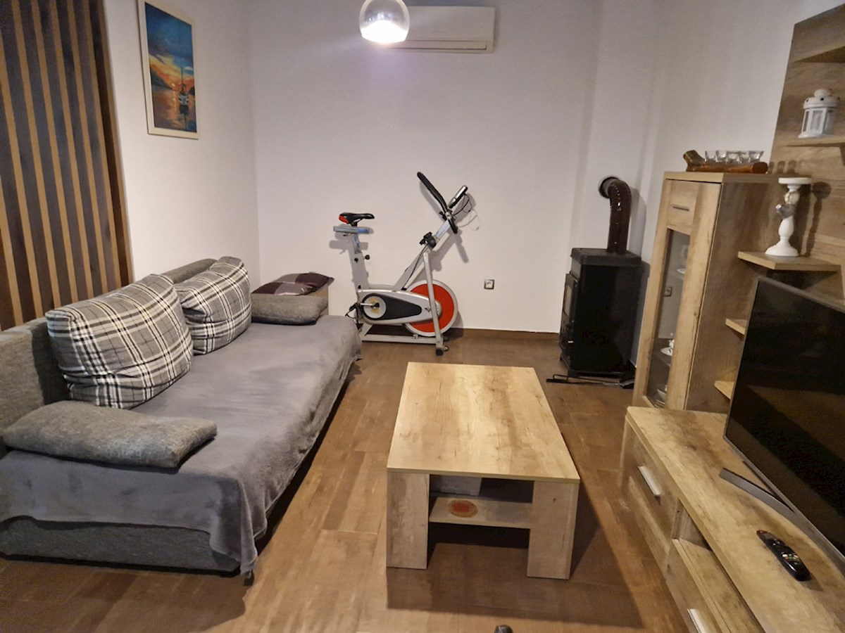 Vendita, Tar – Due case con tre appartamenti separati, a 3 km dal mare, KOP-778