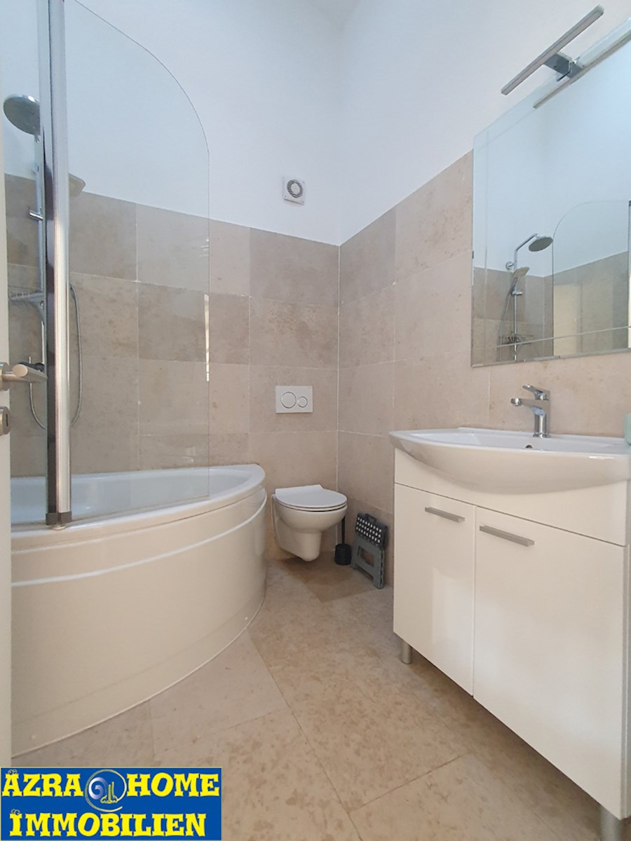 KOP-758, VIŠNJAN, Casa bifamiliare 115 m² con piscina