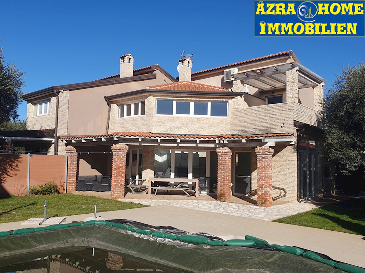 KOP-758, VIŠNJAN, Casa bifamiliare 115 m² con piscina