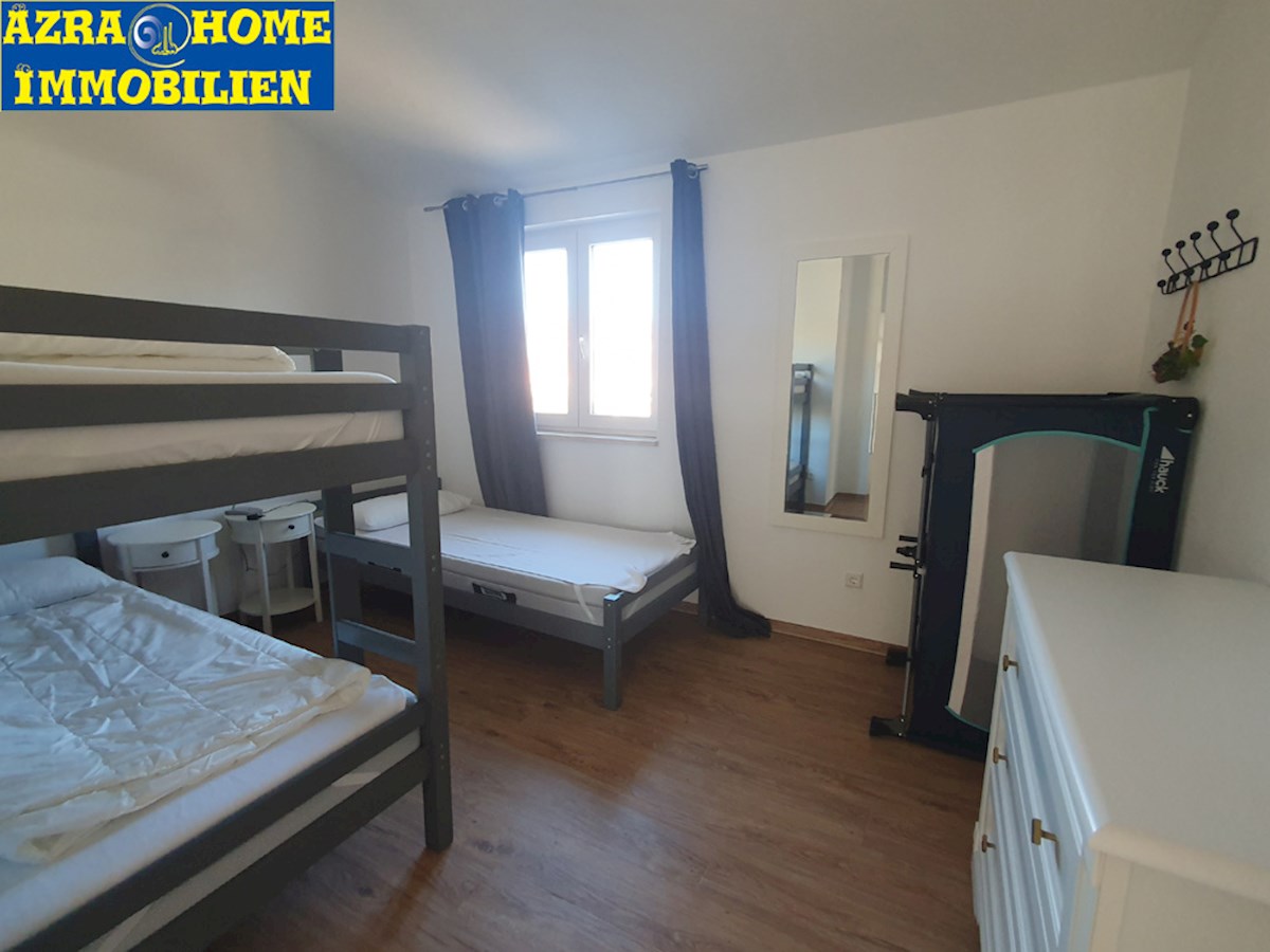 KOP-758, VIŠNJAN, Casa bifamiliare 115 m² con piscina