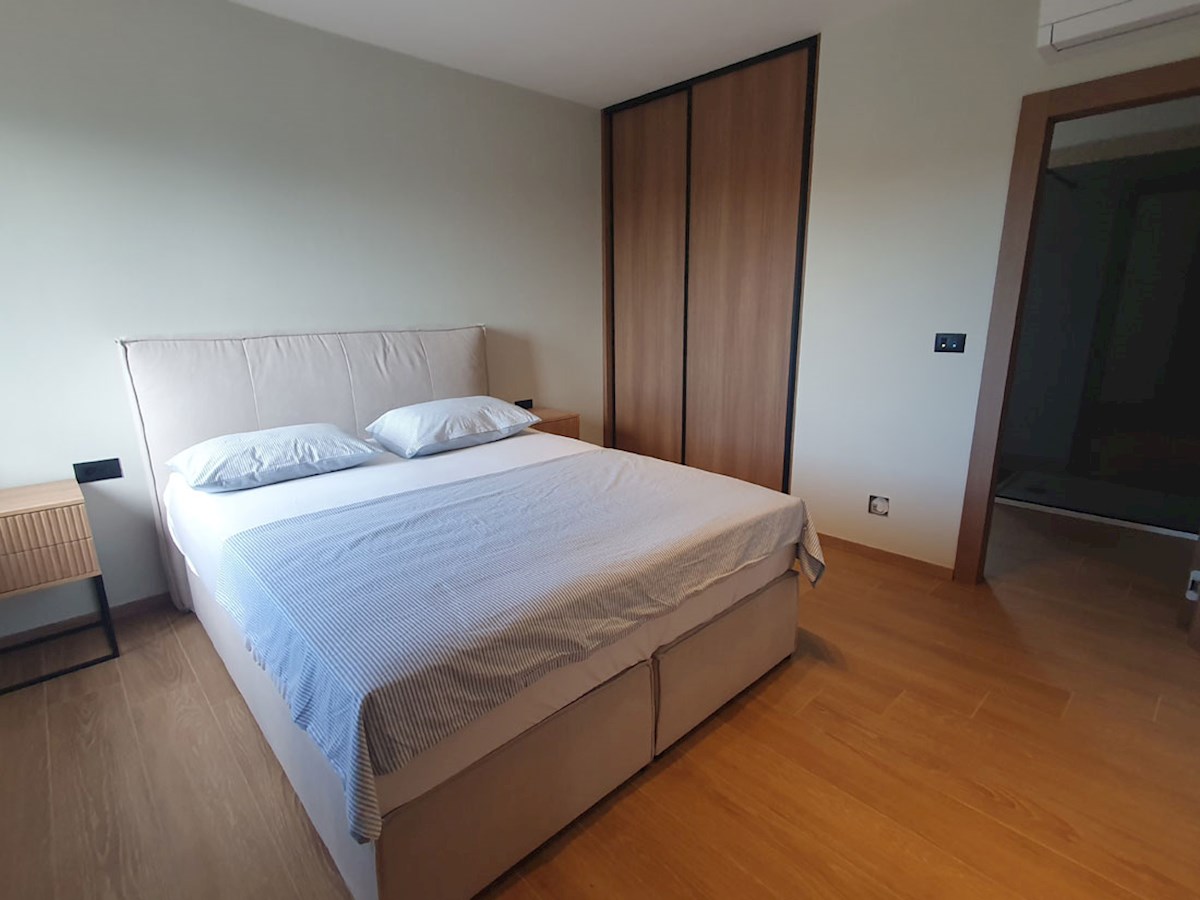 Vendita, Kaštelir, Casa in pietra bifamiliare ristrutturata con piscina, KOP-779