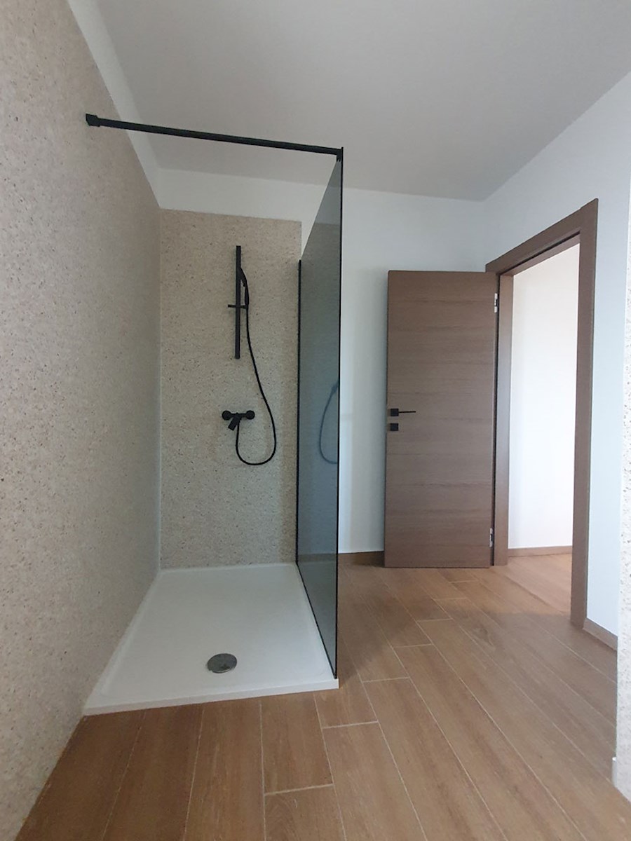 Vendita, Kaštelir, Casa in pietra bifamiliare ristrutturata con piscina, KOP-779