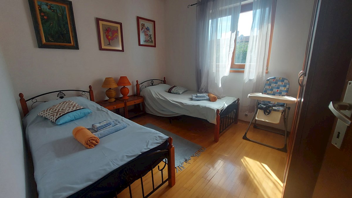 KOP – 738, Casa in Pietra di Recente Costruzione con Piscina in un Tranquillo Villaggio, a 10 km da Parenzo