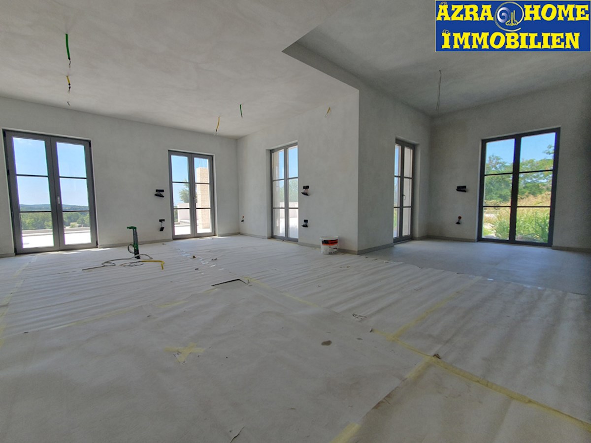 KOP-769, SVETI LOVREČ – Casa Nuova con 5 Camere da Letto, Piscina e Vista Panoramica