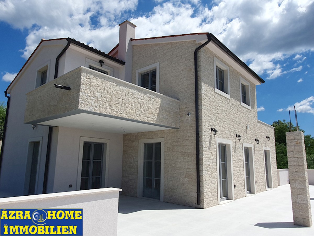 KOP-769, SVETI LOVREČ – Casa Nuova con 5 Camere da Letto, Piscina e Vista Panoramica