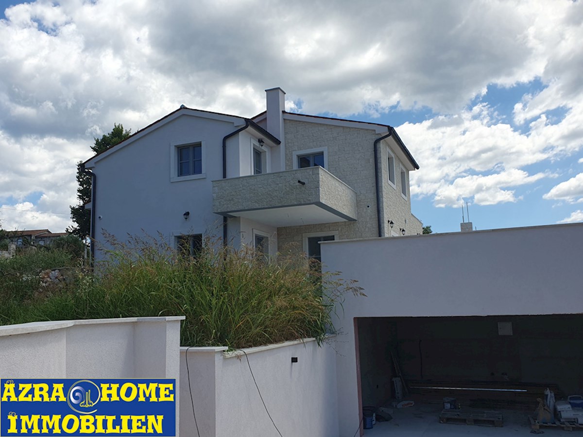 KOP-769, SVETI LOVREČ – Casa Nuova con 5 Camere da Letto, Piscina e Vista Panoramica