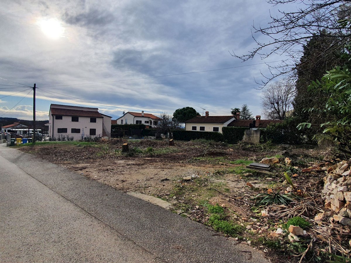 Z-620, Parenzo - Gulići, terreno edificabile 578m2