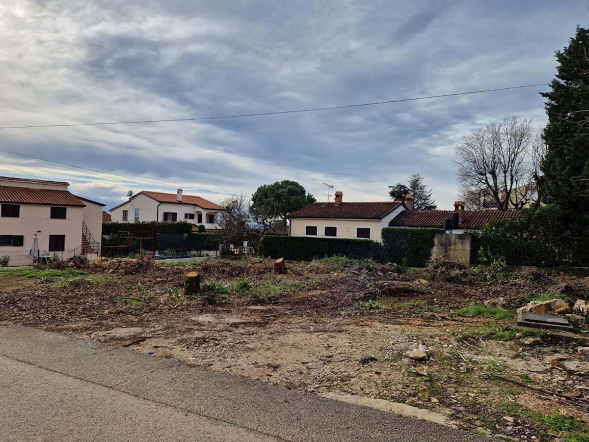 Z-620, Parenzo - Gulići, terreno edificabile 578m2