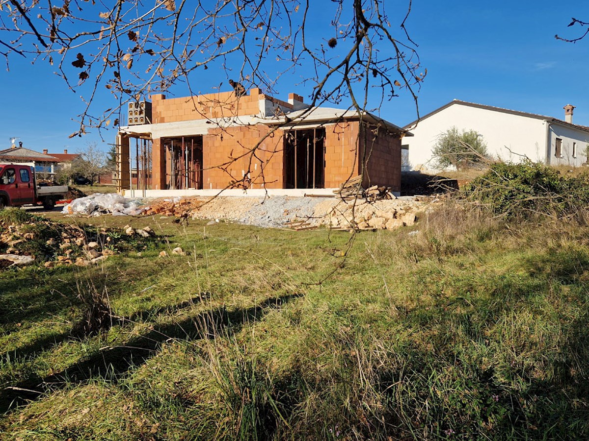 Vendita – Muntrilj – dintorni, casa con piscina in costruzione ( KOP-781)