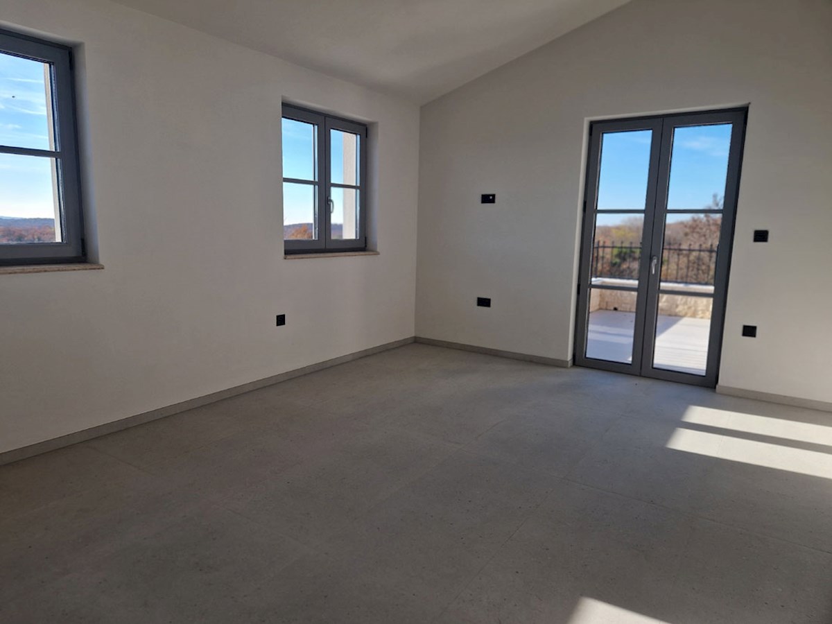 In vendita, Villa, Nuova costruzione, Sveti Lovreč, Casa 210 m², Garage 31 m², Piscina 41 m² (KOP-769)