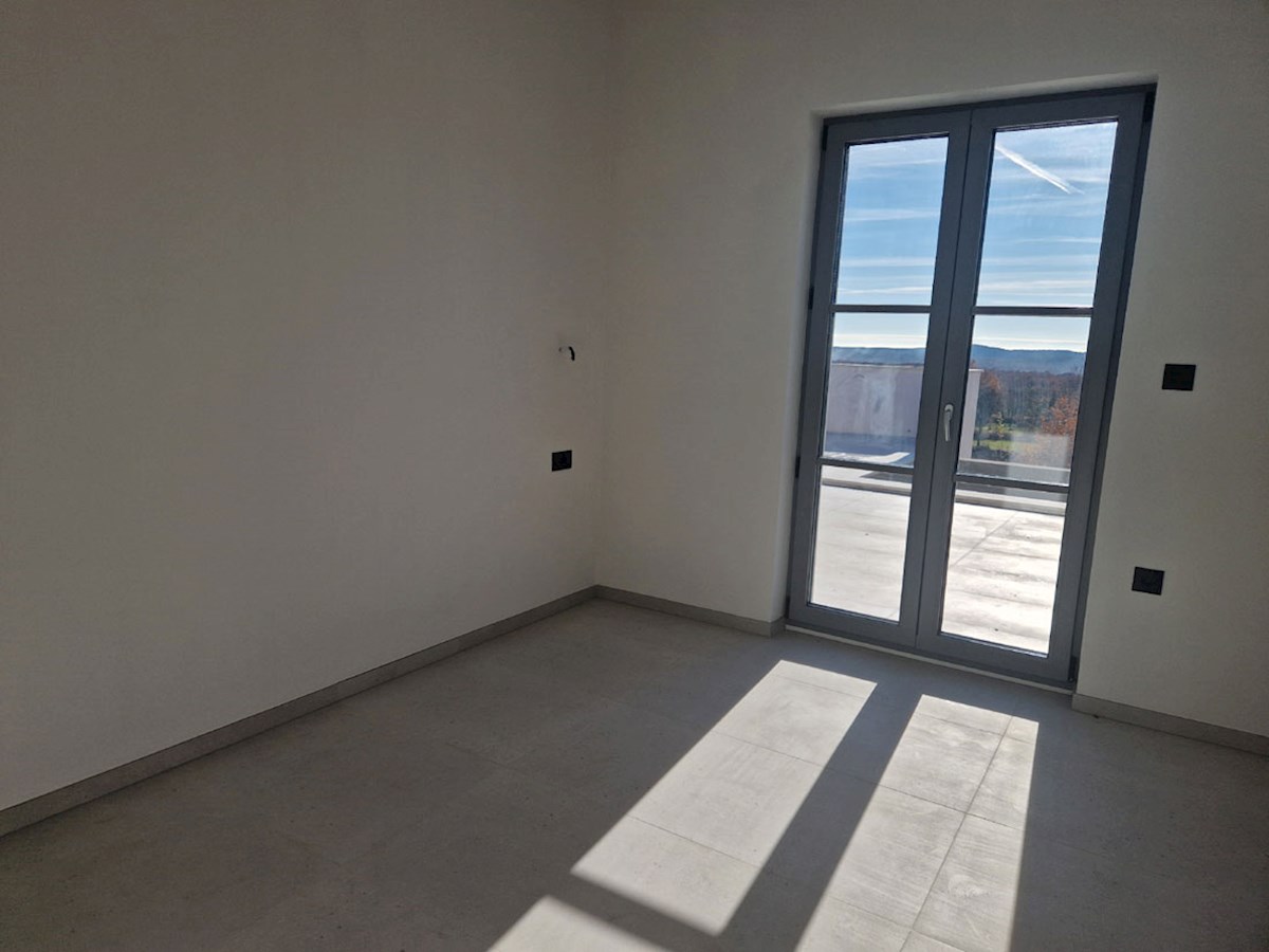 In vendita, Villa, Nuova costruzione, Sveti Lovreč, Casa 210 m², Garage 31 m², Piscina 41 m² (KOP-769)