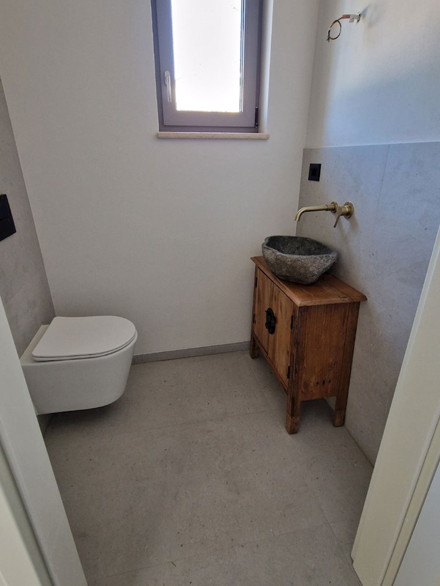 In vendita, Villa, Nuova costruzione, Sveti Lovreč, Casa 210 m², Garage 31 m², Piscina 41 m² (KOP-769)