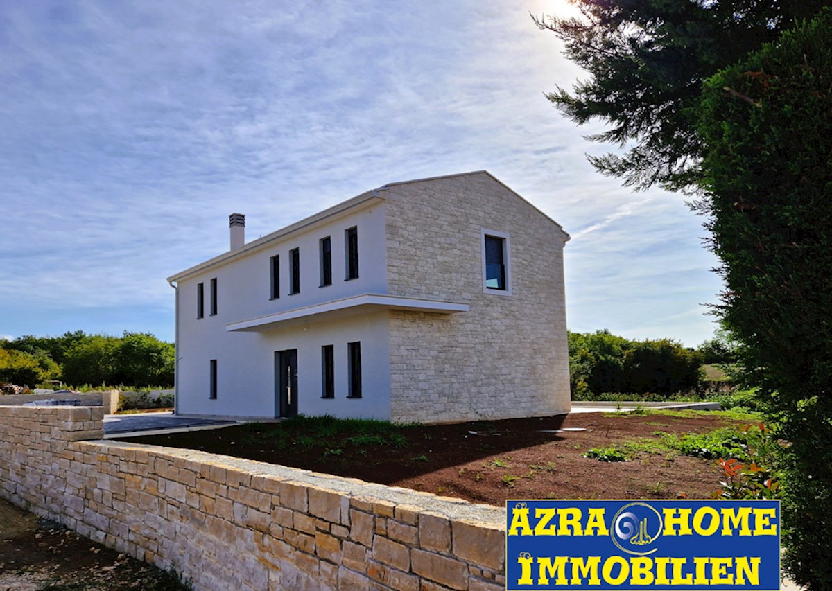Vendita, Villa, Parenzo, nuova costruzione, 219 m², piscina 32 m², terreno 1032 m² (KOP-747)