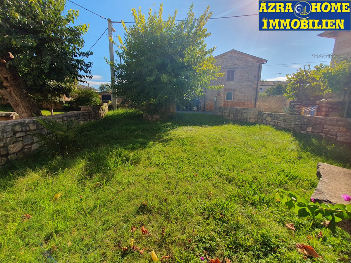 In vendita: Casa istriana in pietra a schiera, 105 m², su un terreno di 519 m², nei dintorni di Parenzo (7 km) – KOP-777