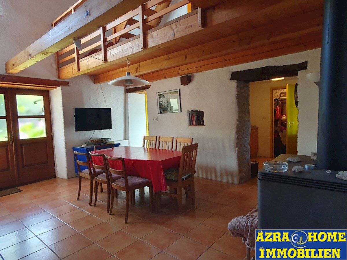 In vendita: Casa istriana in pietra a schiera, 105 m², su un terreno di 519 m², nei dintorni di Parenzo (7 km) – KOP-777