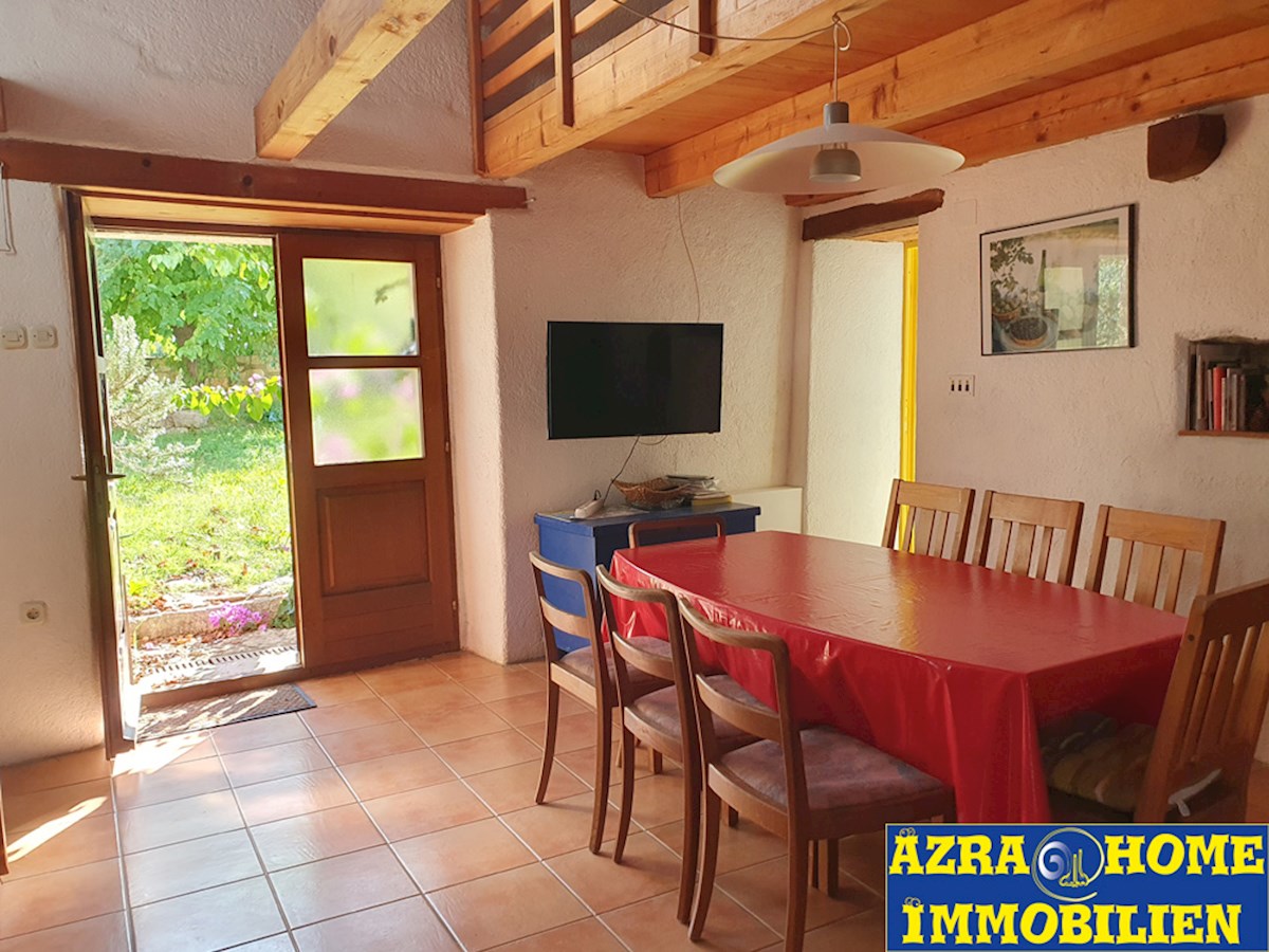 In vendita: Casa istriana in pietra a schiera, 105 m², su un terreno di 519 m², nei dintorni di Parenzo (7 km) – KOP-777