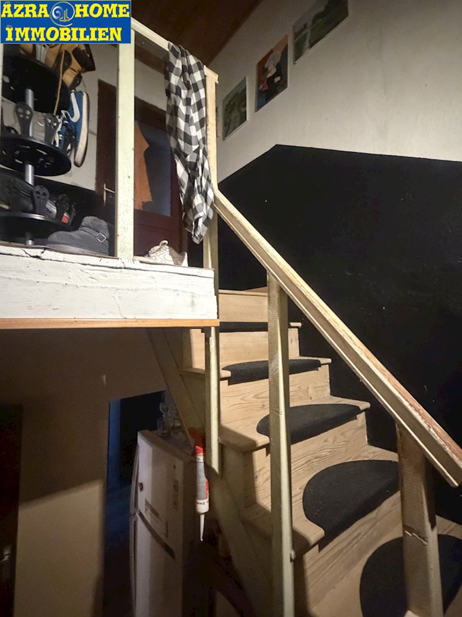 SVETI LOVREČ, appartamento su due livelli 105 m2 (piano terra e primo piano), nel centro, nucleo storico ( SO-374 )