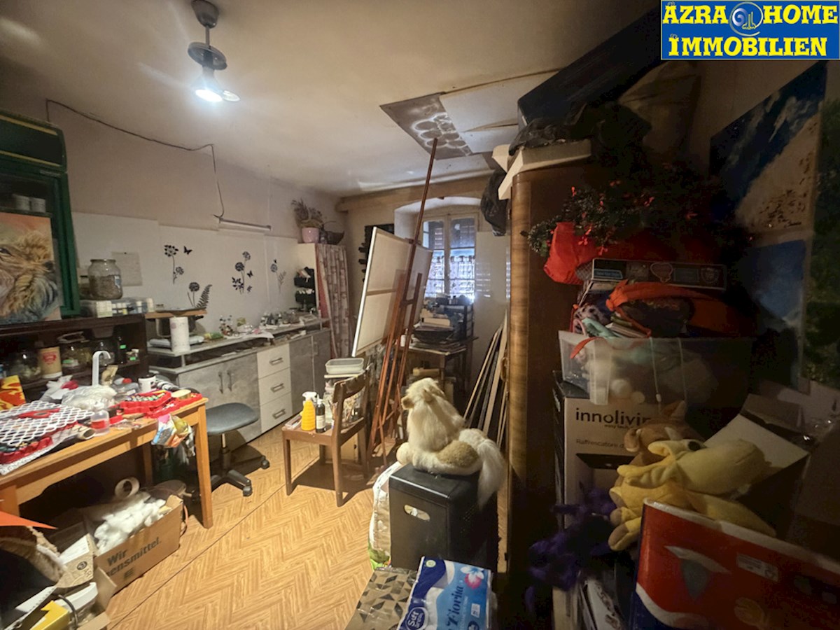 SVETI LOVREČ, appartamento su due livelli 105 m2 (piano terra e primo piano), nel centro, nucleo storico ( SO-374 )