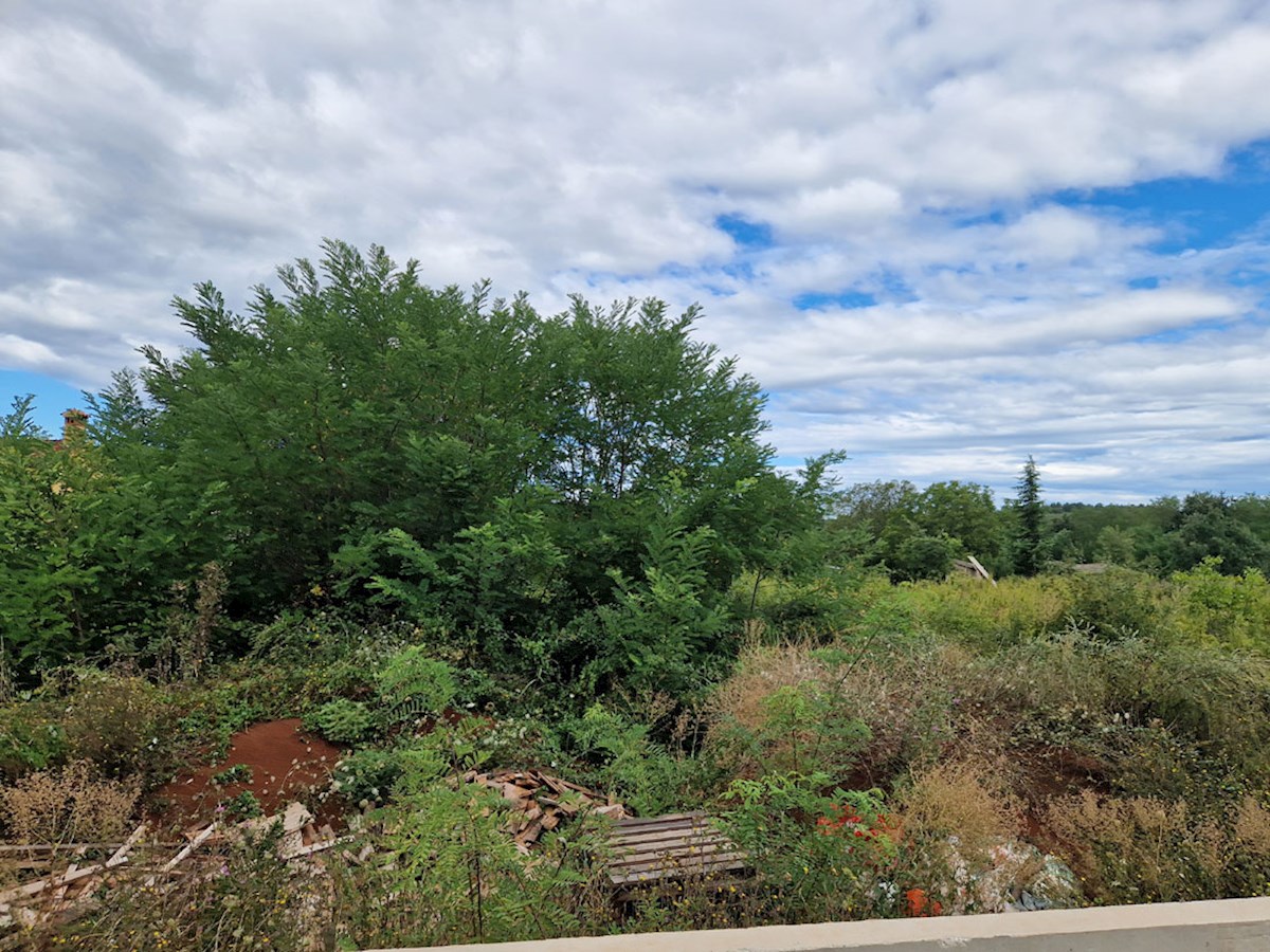 Z-659, Terreno edificabile – Vicinanze di Višnjan, 582 m²