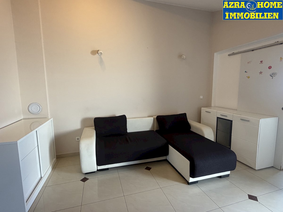 Vendita appartamento, Poreč, Kukci, 4 km dal mare, 45,28 m2 + 2,63 m2 (SO-373)