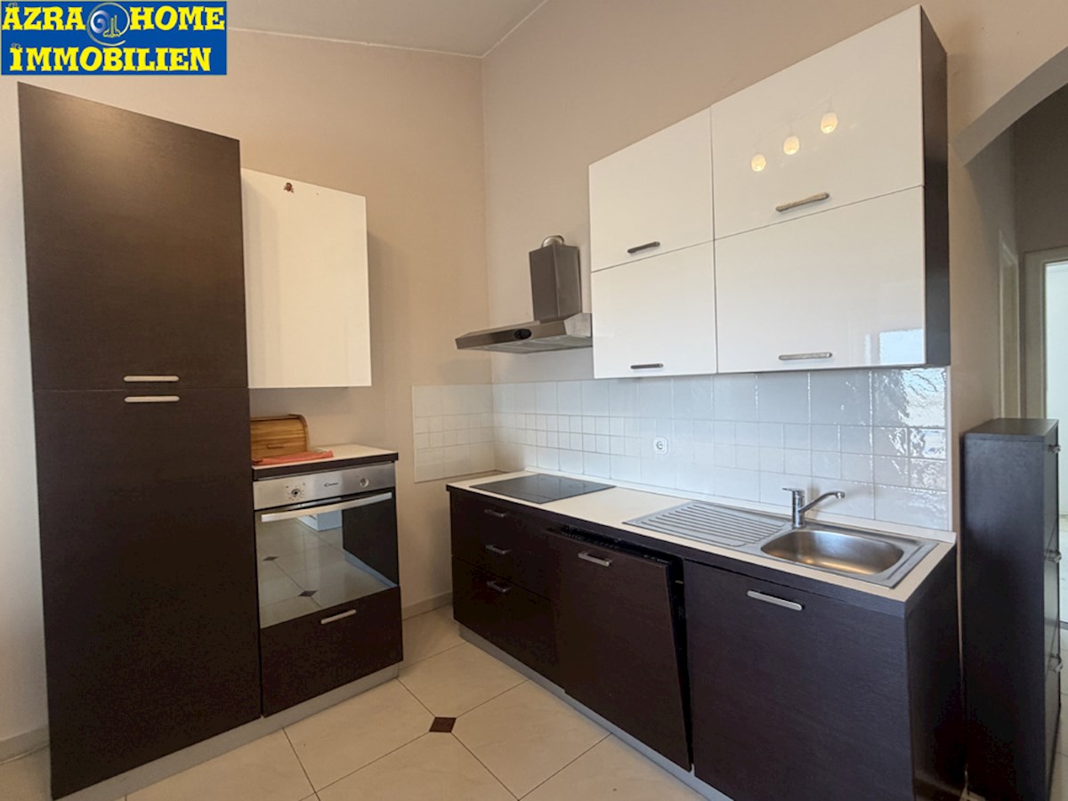 Vendita appartamento, Poreč, Kukci, 4 km dal mare, 45,28 m2 + 2,63 m2 (SO-373)