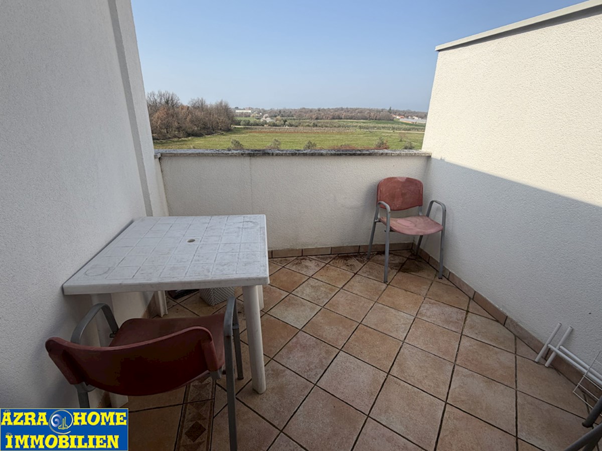 Vendita appartamento, Poreč, Kukci, 4 km dal mare, 45,28 m2 + 2,63 m2 (SO-373)