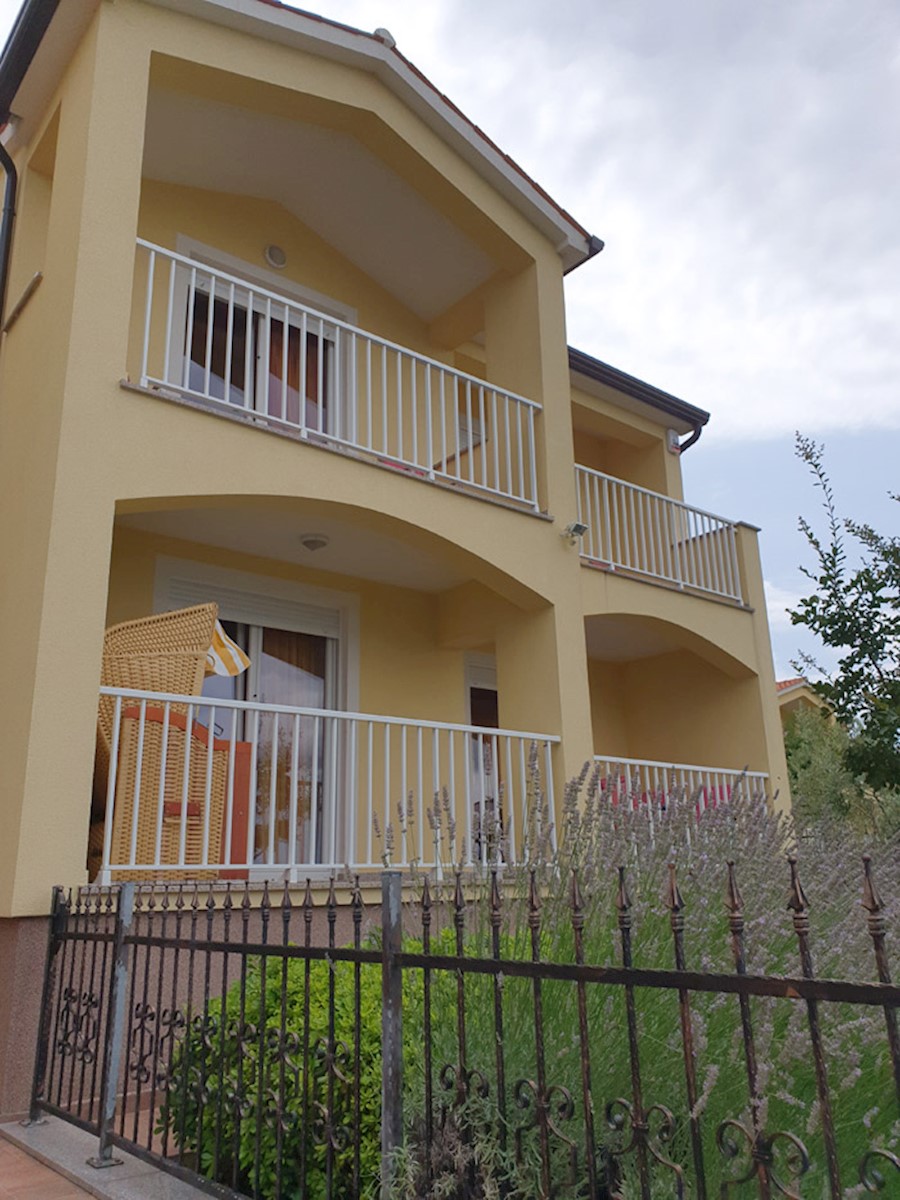 BADERNA, casa bifamiliare, 169 m2, vista mare, piscina