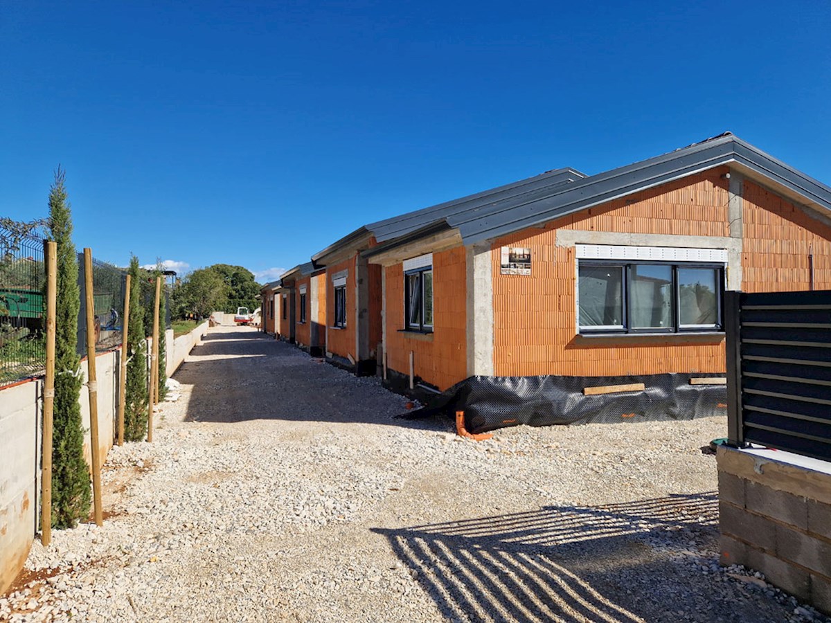 Vendita, Kaštelir, Casa a un piano in una zona tranquilla, in costruzione (KOP-770-A)