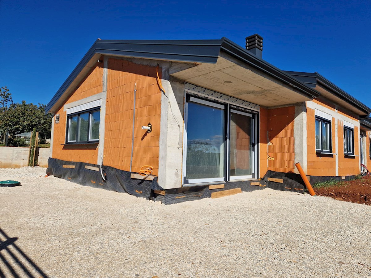 Vendita, Kaštelir, Casa a un piano in una zona tranquilla, in costruzione (KOP-770-A)