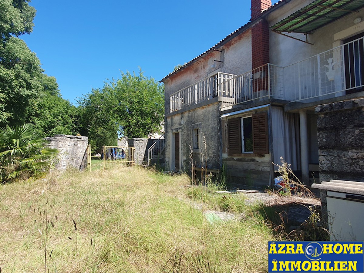 In vendita: Autentiche case in pietra istriane, 360 m² di superficie abitabile con 3866 m² di terreno edificabile, a soli 5 km da Žminj (KRZ-001)