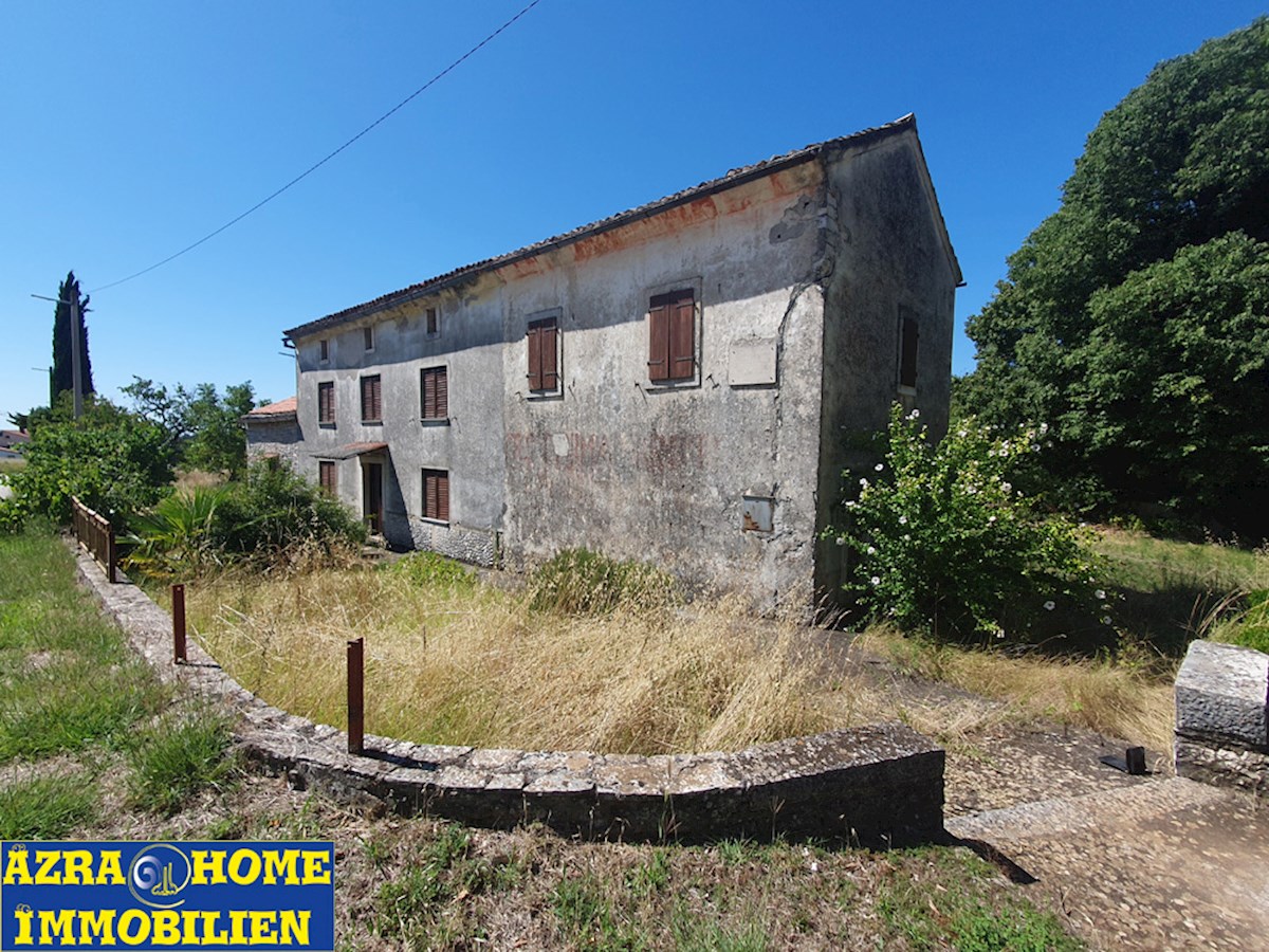 In vendita: Autentiche case in pietra istriane, 360 m² di superficie abitabile con 3866 m² di terreno edificabile, a soli 5 km da Žminj (KRZ-001)